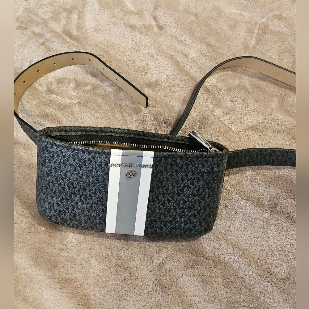 Michael Kors Charcoal and Cream Pouch